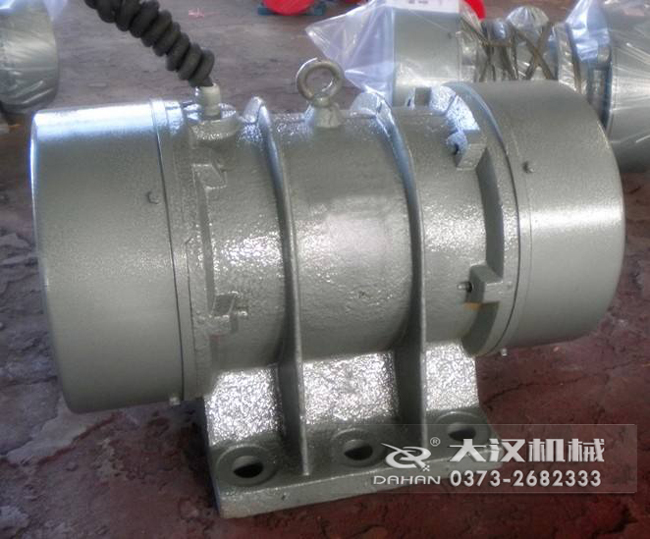 VB振動電機是靠偏心塊的振動而造成的，振動源所以偏心塊的角度和大小是比較重要的。